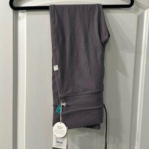 Vuori NWT Daily Legging